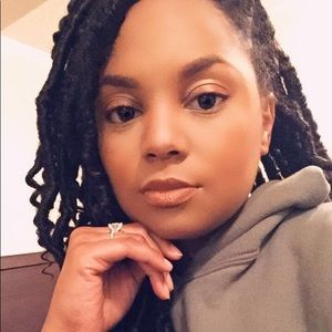 Meet your Posher, Jasmine